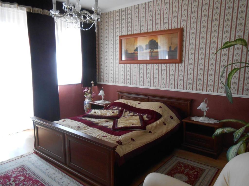 Kalman Panzio Bed & Breakfast Seghedin Cameră foto