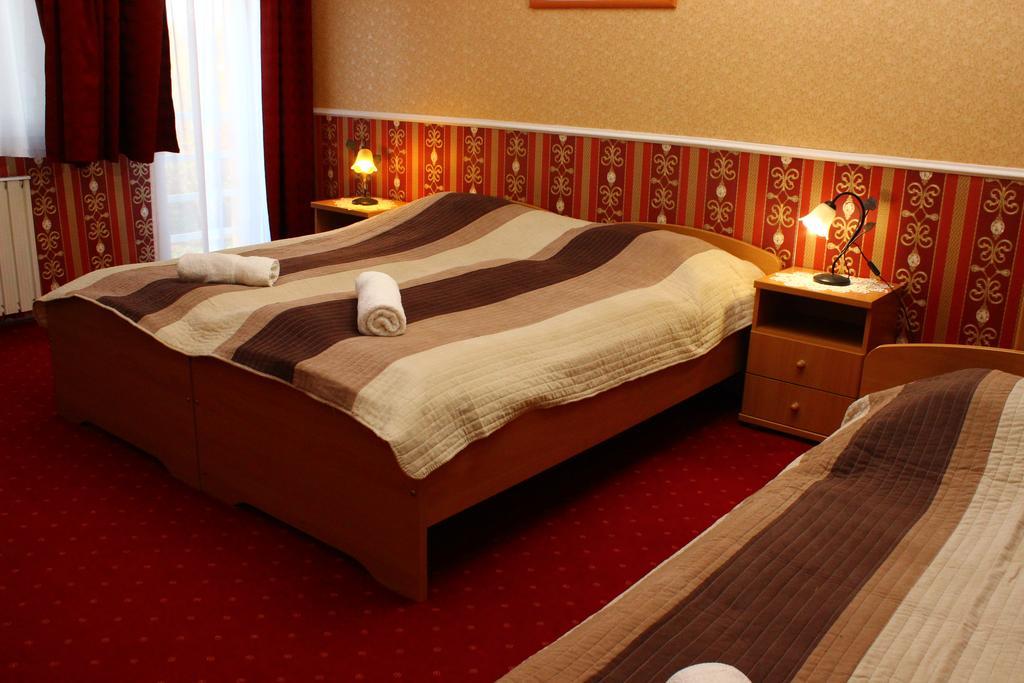 Kalman Panzio Bed & Breakfast Seghedin Exterior foto